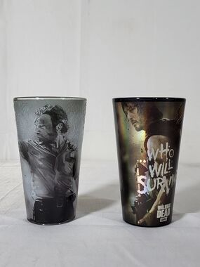 The Walking Dead 2 Glass Set Collector Pint